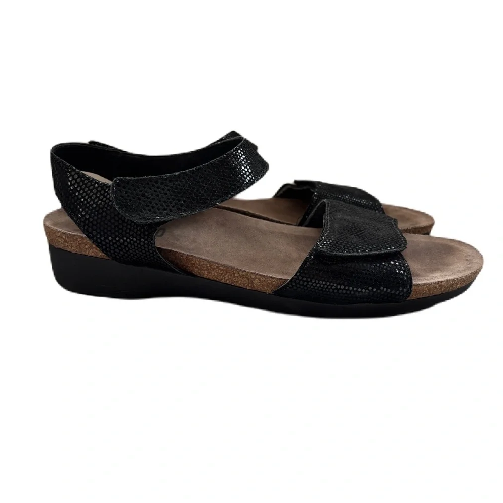 Munro Pisces Boho Black Snakeskin Mini Platform Walking Wedge Strappy Sandal 10N